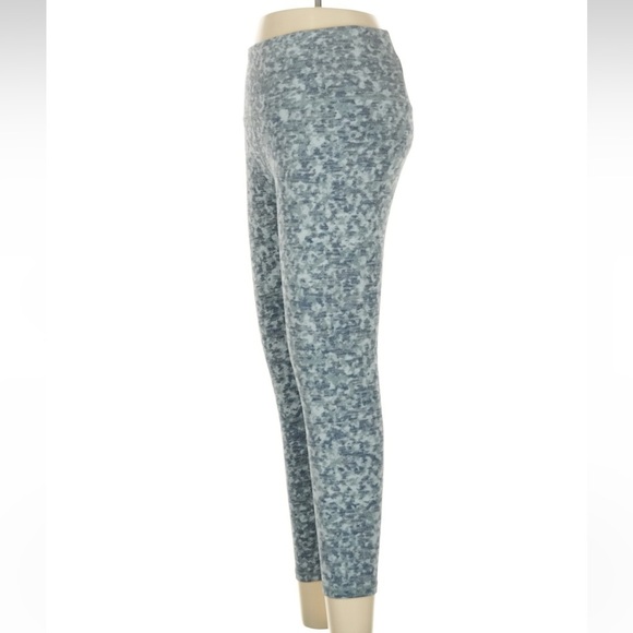 Athleta Leggings Women’s Size Medium M Elation Textured 7/8 Meadow Snowfall - Picture 4 of 9